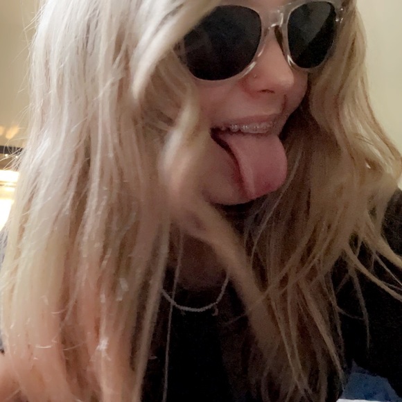 Meet your Posher, Jaida - Picture 2 of 2